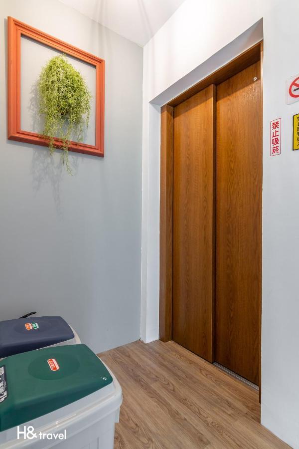 Sleepier Multi-Minsu Tainan Apartment Bagian luar foto