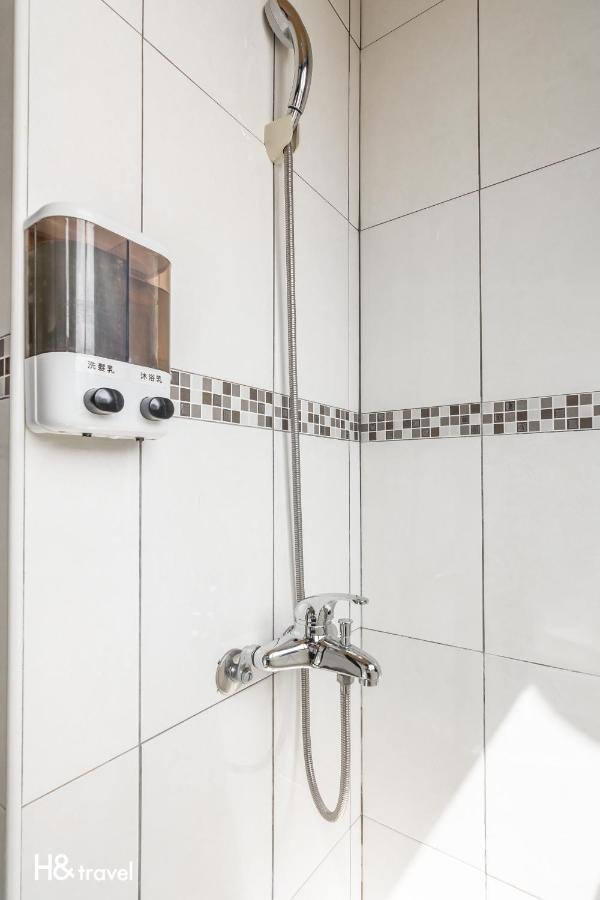 Sleepier Multi-Minsu Tainan Apartment Bagian luar foto