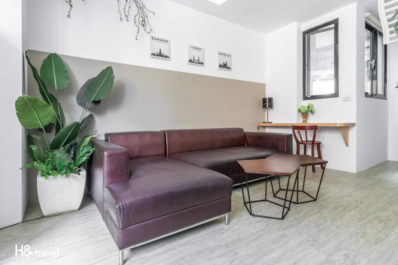 Sleepier Multi-Minsu Tainan Apartment Bagian luar foto