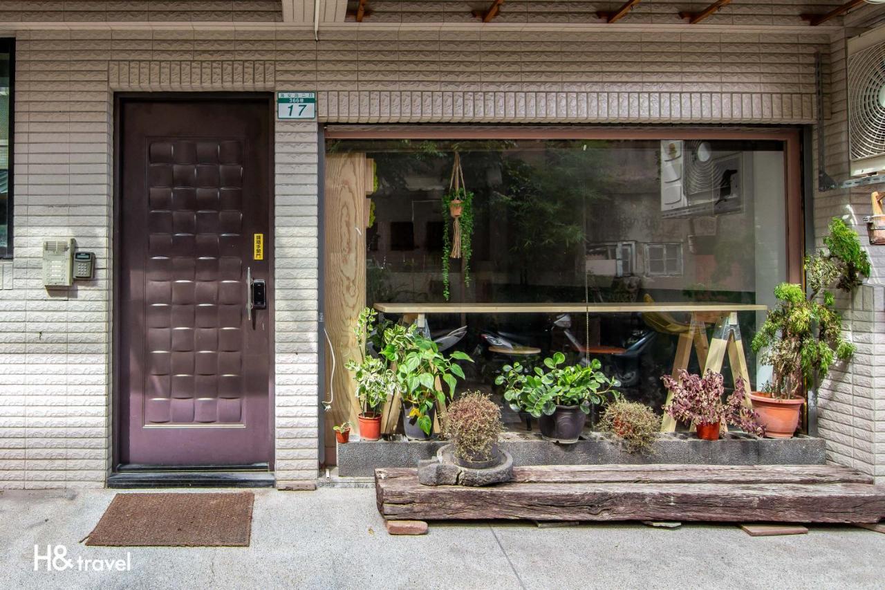 Sleepier Multi-Minsu Tainan Apartment Bagian luar foto