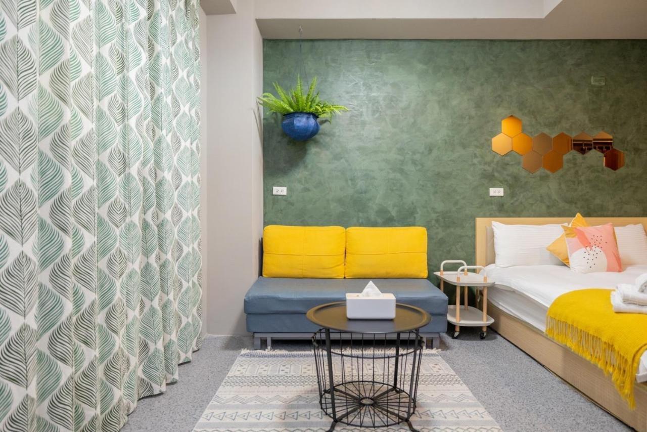 Sleepier Multi-Minsu Tainan Apartment Bagian luar foto